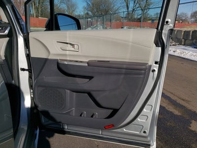 2024 Toyota Sienna LE