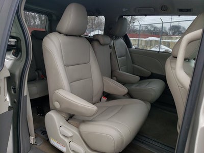 2017 Toyota Sienna XLE