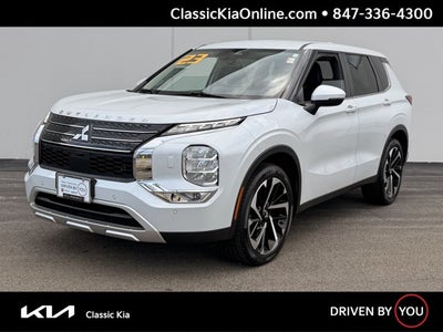 2023 Mitsubishi Outlander SE