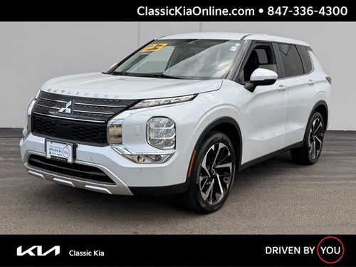2023 Mitsubishi Outlander SE