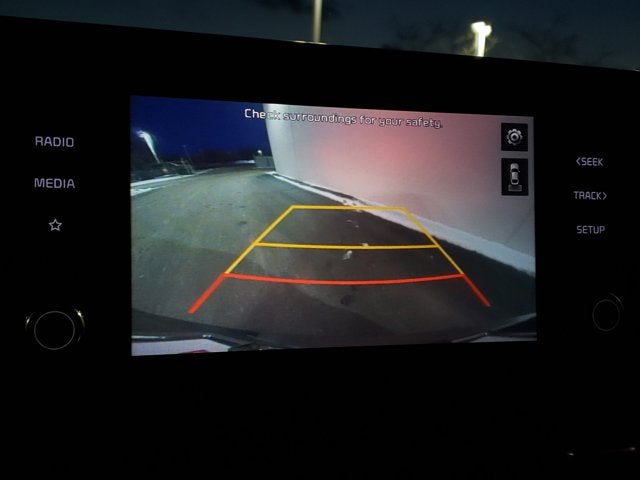 2022 Kia Carnival LX